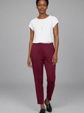A New Day High Rise Tapered Ankle Knit Pants Burgundy with pockets